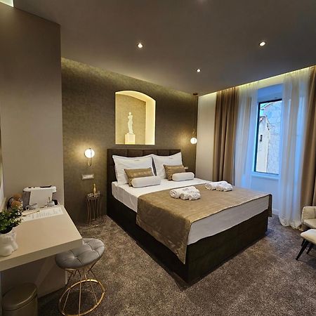 Ma Pe Luxury Rooms สปลิท ภายนอก รูปภาพ