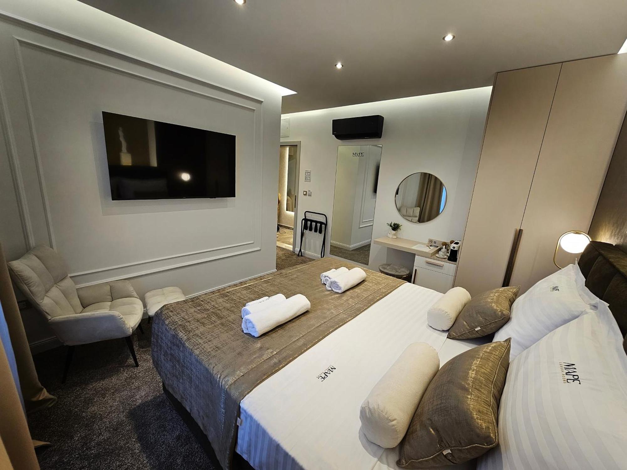 Ma Pe Luxury Rooms สปลิท ภายนอก รูปภาพ